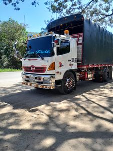 HINO GH 2020 ESTACA