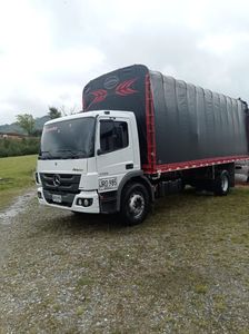 MERCEDEZ ATEGO 1726 ESTACA