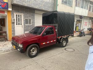 Vendo. Nissan D21 modelo 98