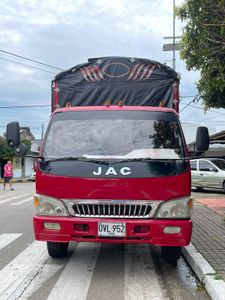 Camión JAC 1060