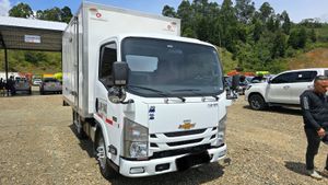 CHEVROLET NHR MODELO 2023 con 59000 ktm