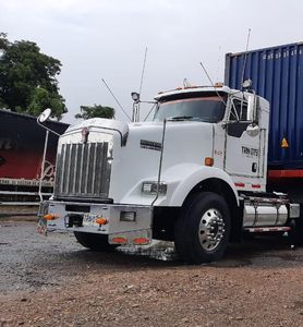 VENDO CABEZOTE KENWORTH T800 AÑO 2015 SE DA CRÉDITO POR FINANCIERA