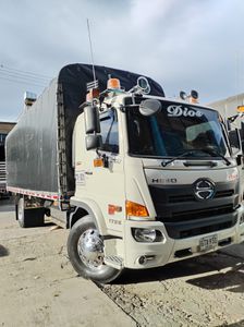 HINO GH 2021 SENCILLO ESTACAS LIBERTAD DE 7.50 MT